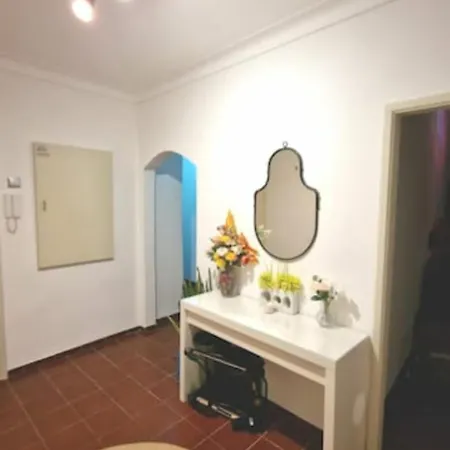 Private Double In T4 Homestay Almada