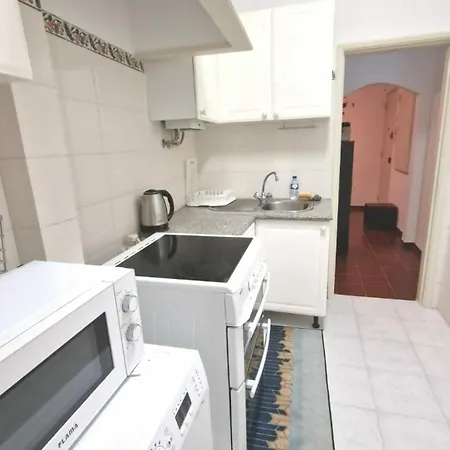 Private Double In T4 Homestay Almada
